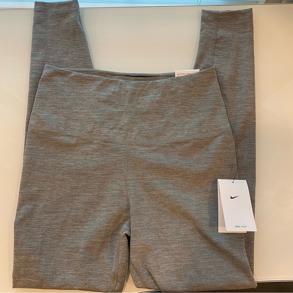 NWT NikeOne Women's Dri-FIT High-Rise Leggings - Picture 7 of 9